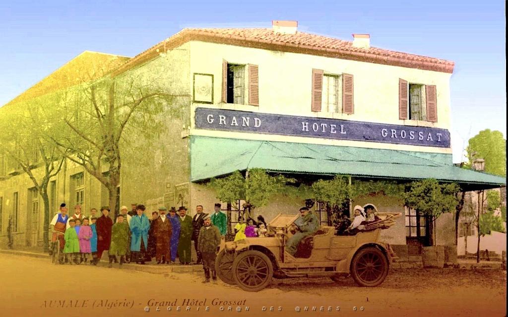 Aumale - Grand hotel Grossat.jpg